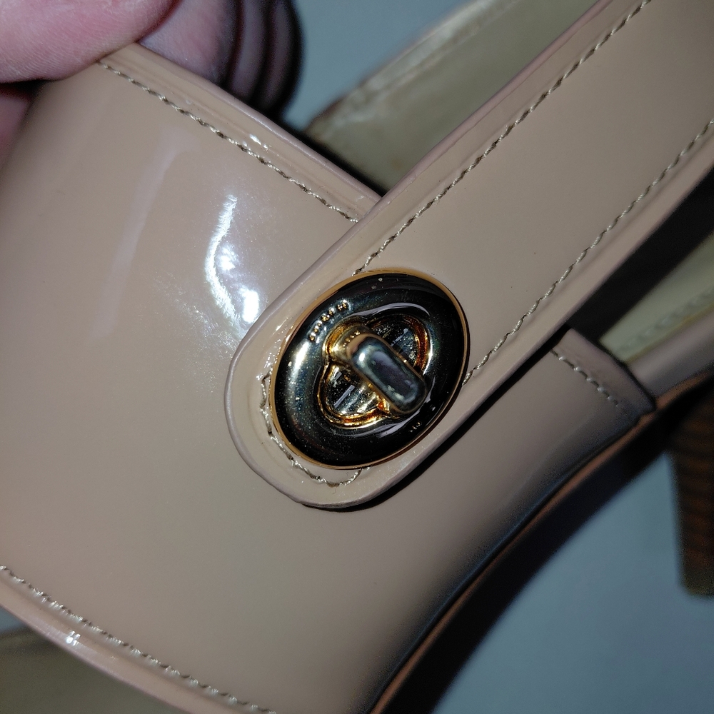 Coach Marla Patent Slingbacks Nude Gold Women's Size 8.5 - Picture 2 of 16